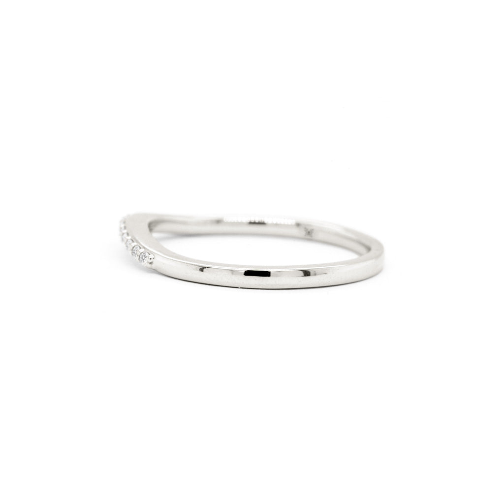 14K Gold 13 Diamonds Curved Band