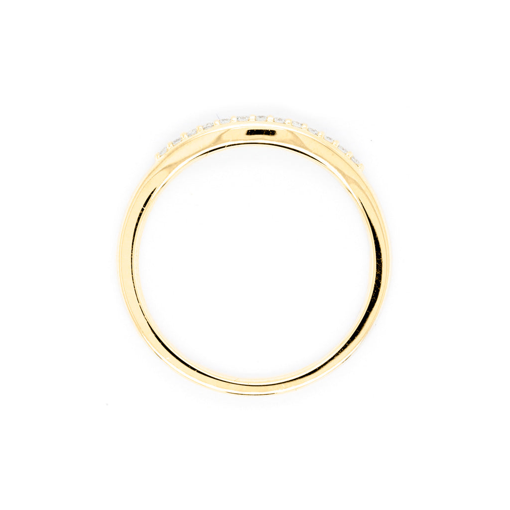 14K Gold 13 Diamonds Curved Band