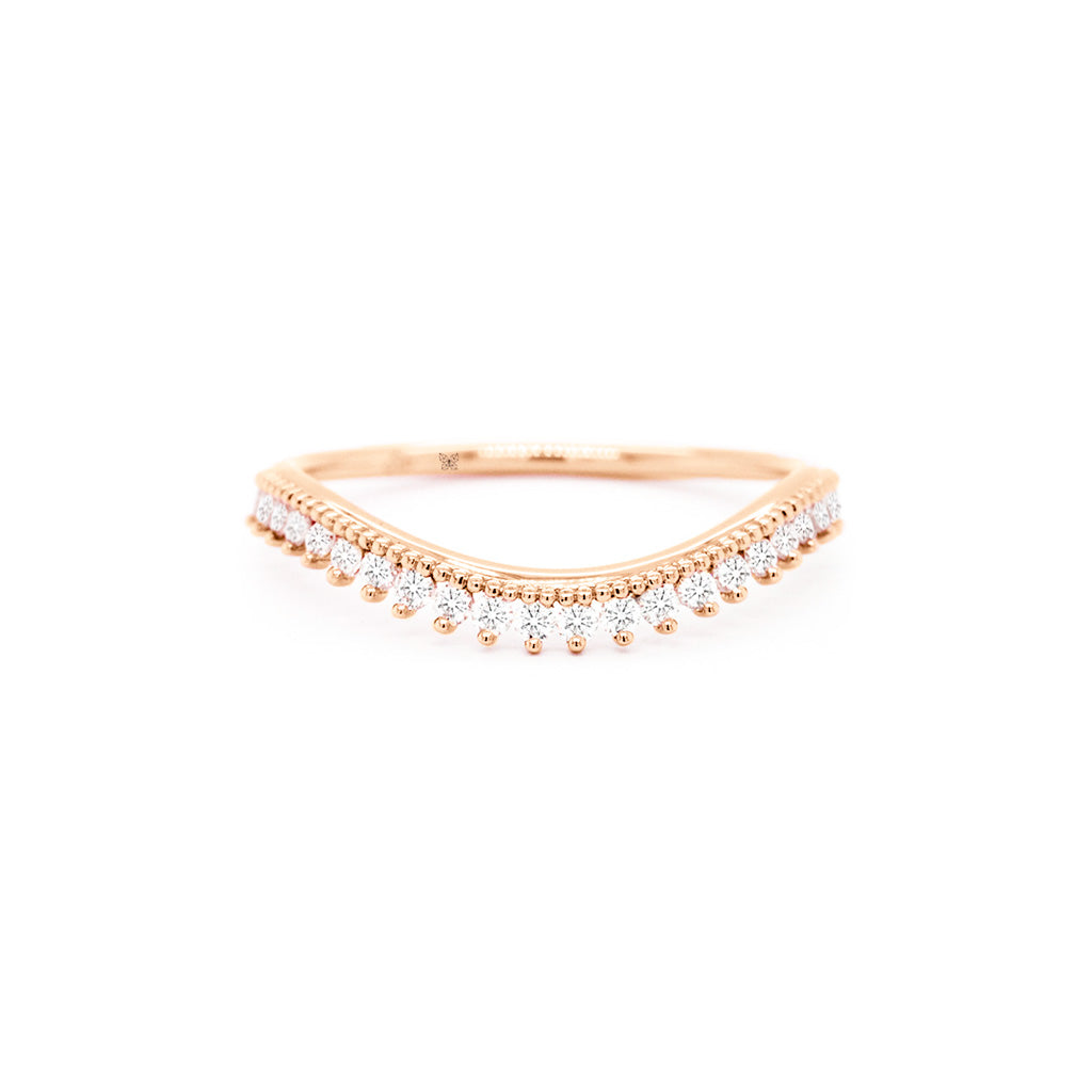 Dazzling 14K Gold Curved Band with 22 Sparkling Diamonds