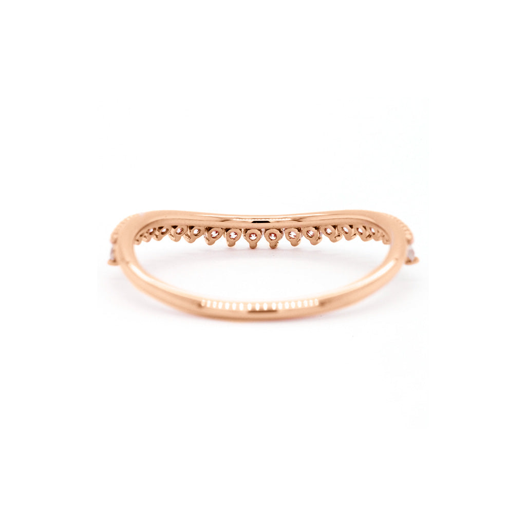 Dazzling 14K Gold Curved Band with 22 Sparkling Diamonds