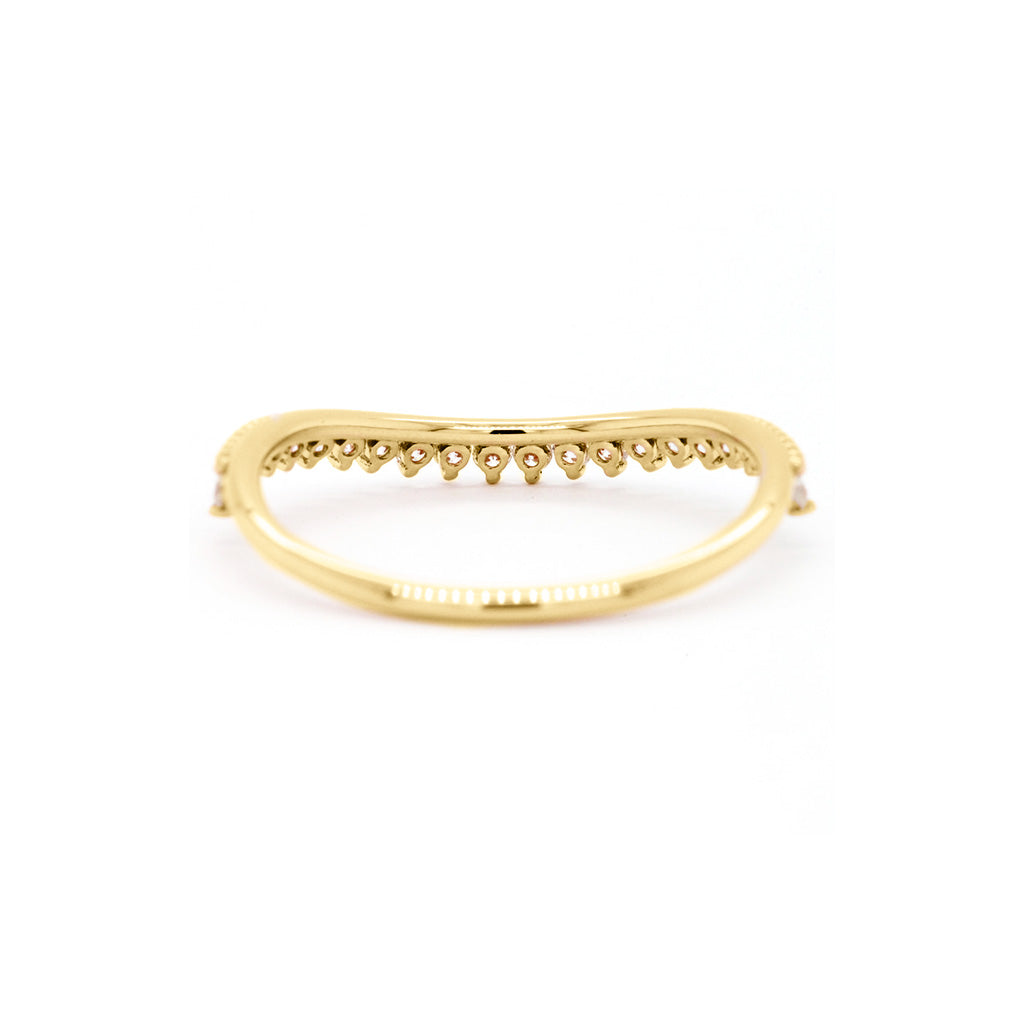 Dazzling 14K Gold Curved Band with 22 Sparkling Diamonds