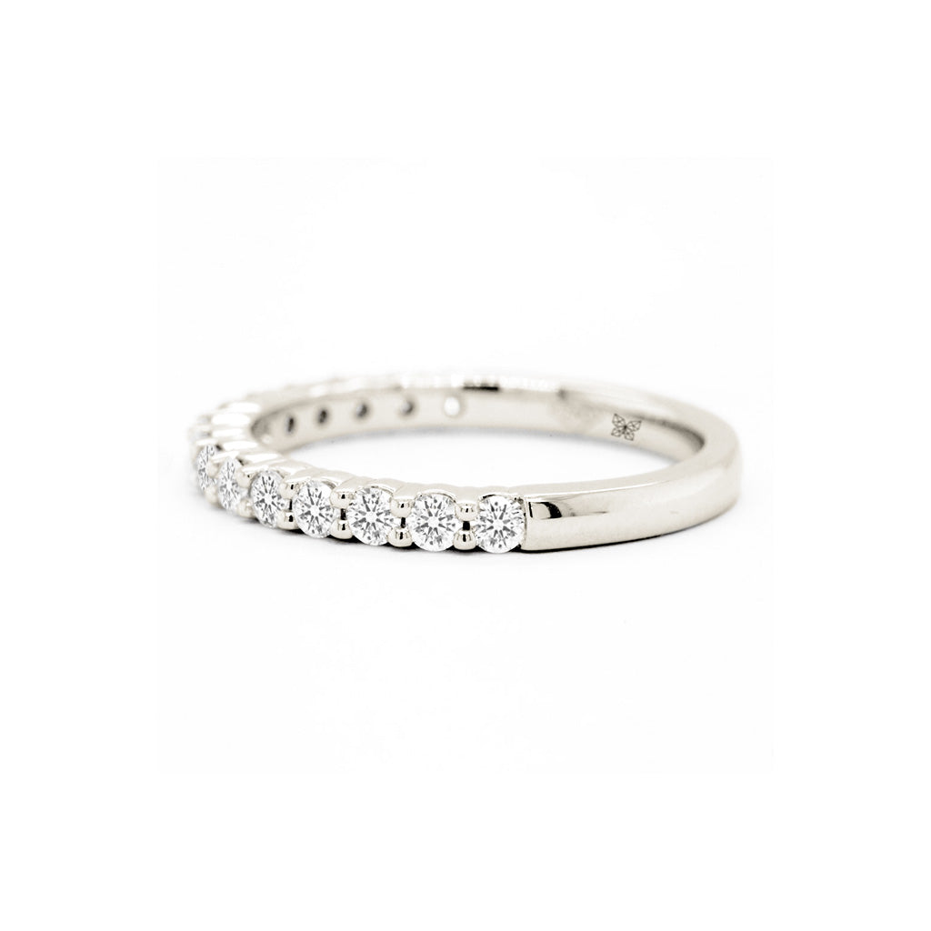 Luxurious 18K Gold Half Eternity Anniversary Band with 15 Exquisite Diamonds