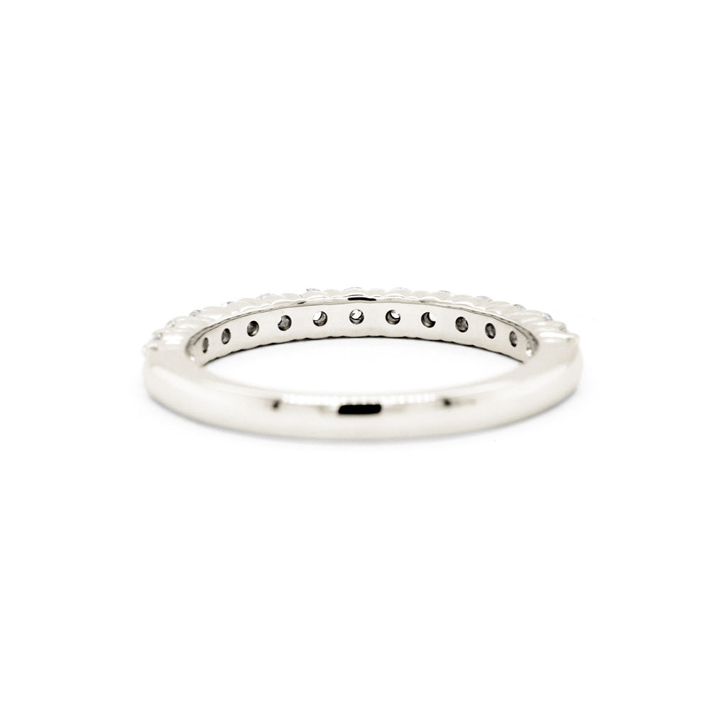 Luxurious 18K Gold Half Eternity Anniversary Band with 15 Exquisite Diamonds