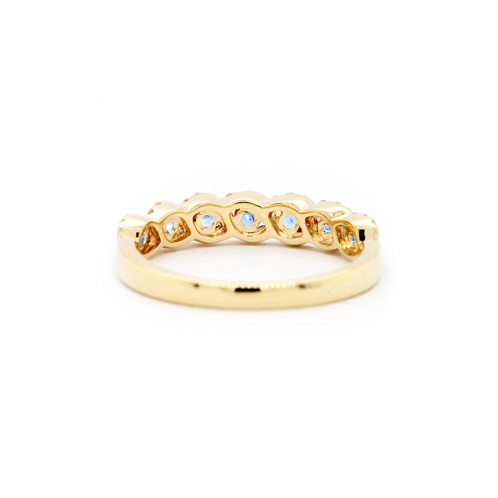 Half Eternity Anniversary Band in 18K Gold with 71 Diamonds