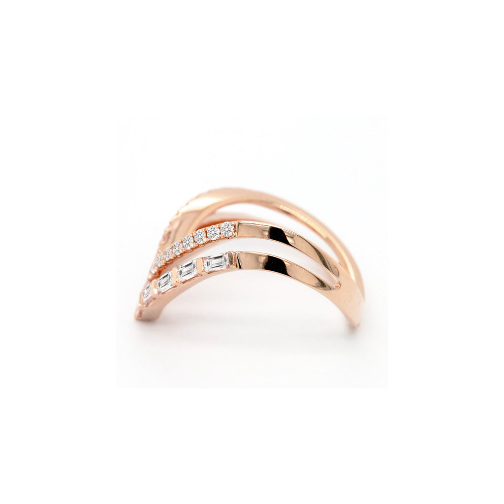 14K Gold 29 Diamonds Curved Anniversary Band