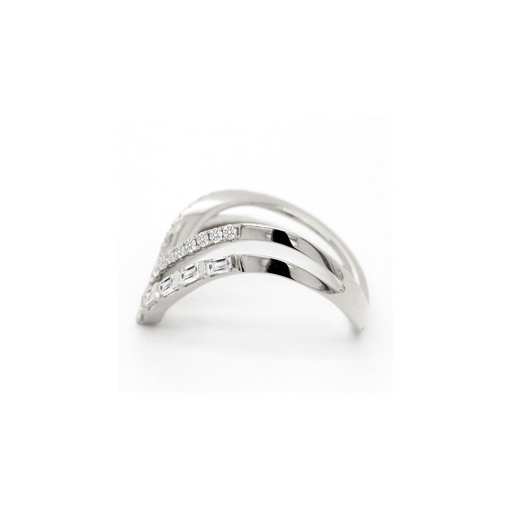 14K Gold 29 Diamonds Curved Anniversary Band