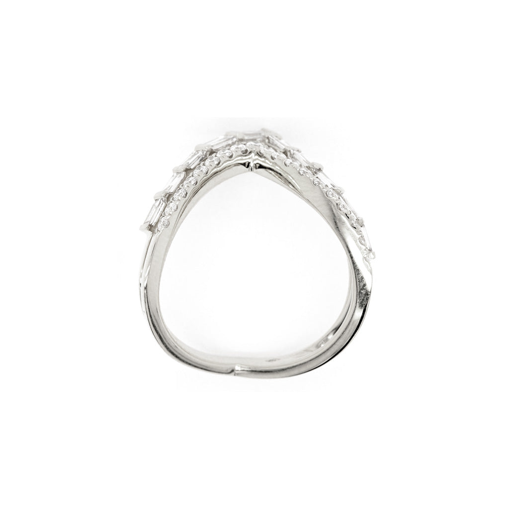 14K Gold 29 Diamonds Curved Anniversary Band
