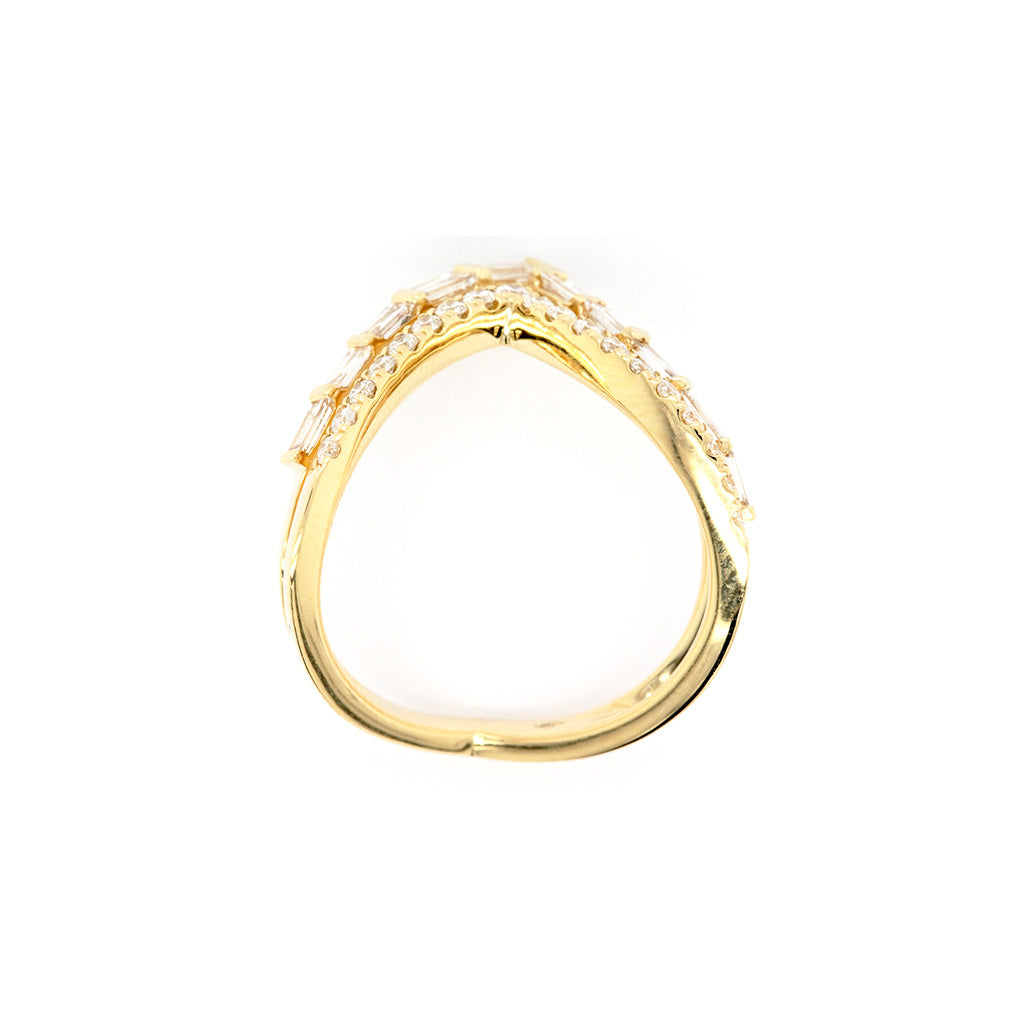 14K Gold 29 Diamonds Curved Anniversary Band