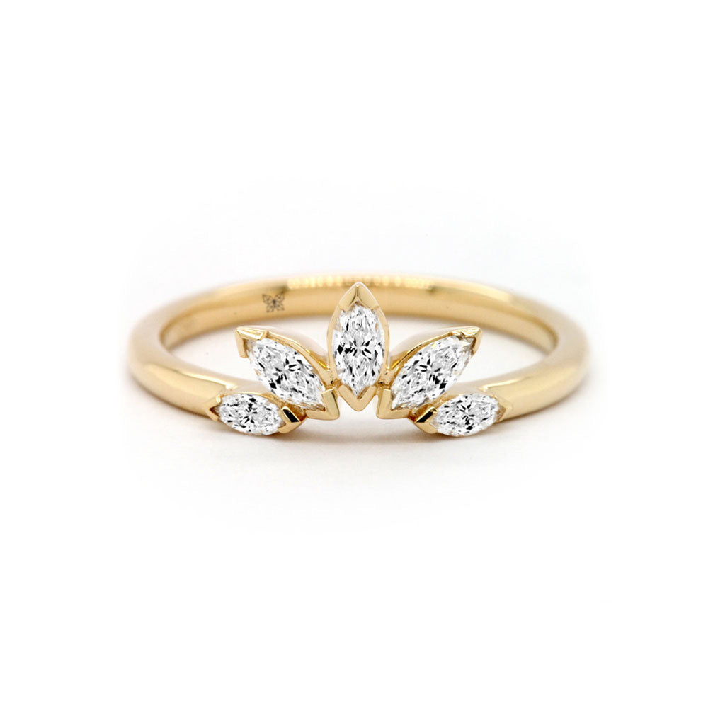 Luxurious 14K Gold Curved Stackable Band with 5 Exquisite Stones