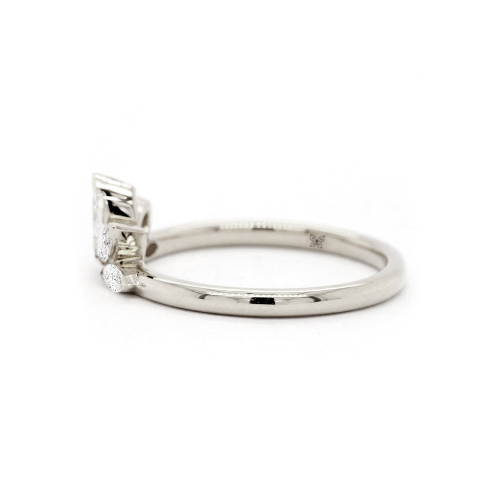 Luxurious 14K Gold Curved Stackable Band with 5 Exquisite Stones