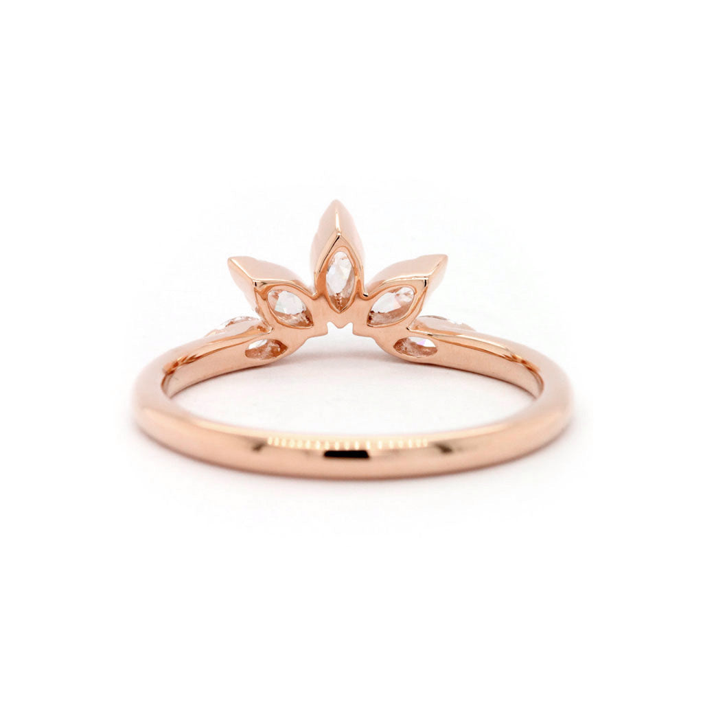 Luxurious 14K Gold Curved Stackable Band with 5 Exquisite Stones
