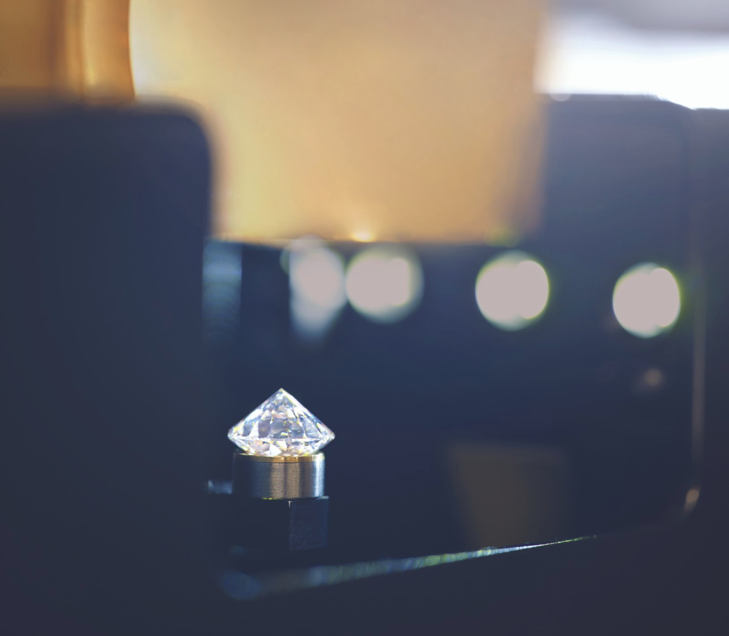 The Sparkling Secret: Unlocking the Importance of Diamond Cut