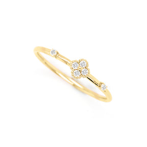 Elegant 6-Diamond Stackable Band in Luxurious 18K Gold