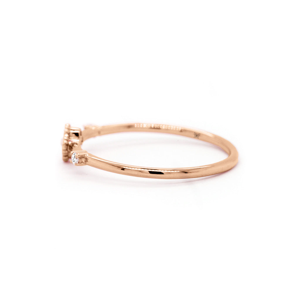 Elegant 6-Diamond Stackable Band in Luxurious 14K Gold