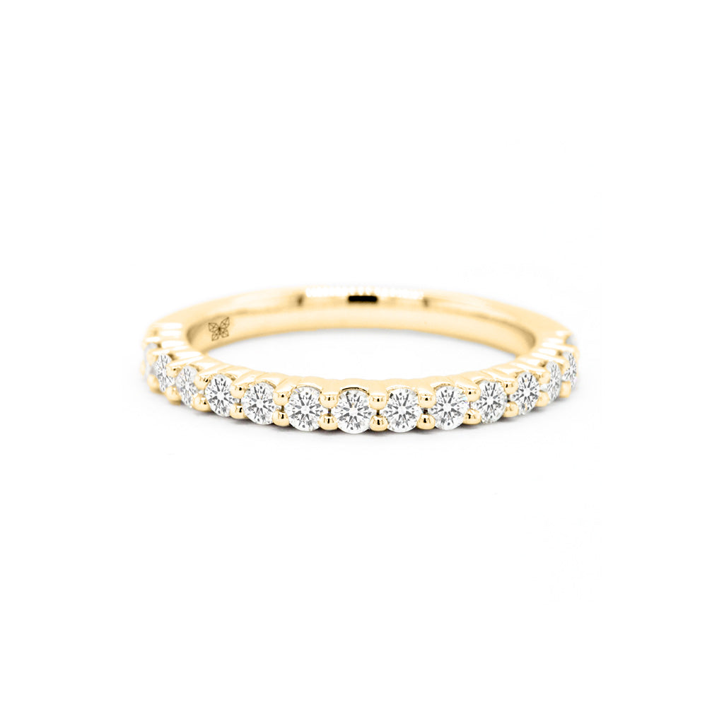 Luxurious 18K Gold Half Eternity Anniversary Band with 15 Exquisite Diamonds