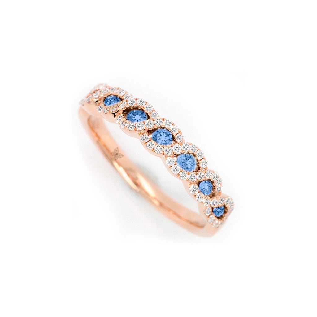 Half Eternity Anniversary Band in 18K Gold with 71 Diamonds