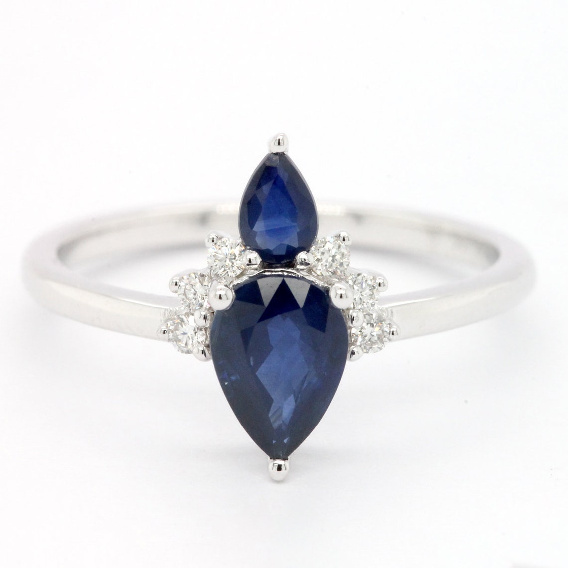 Celestial Beauty: 14k White Gold Sapphire and Diamond Ring